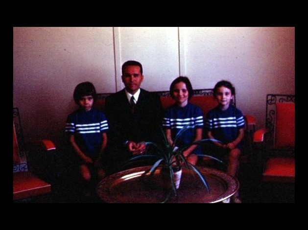 ENTRE PERE ET FILLES