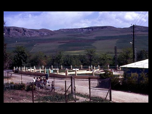 JARDIN PUBLIC PRES DE L'ECOLE