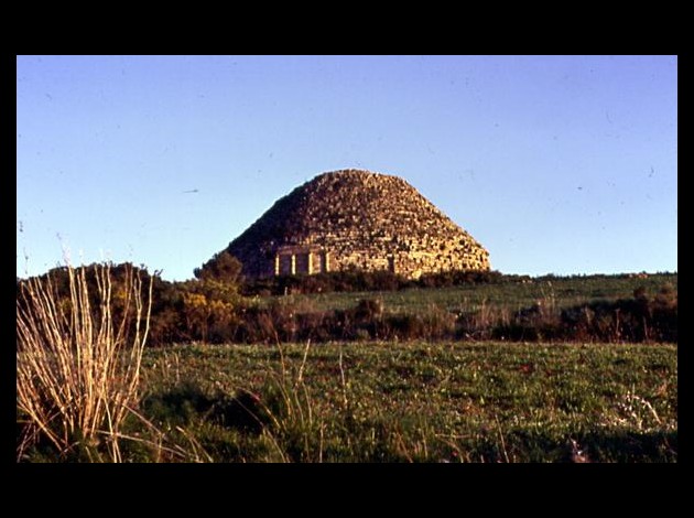 TOMBEAU DE LA CHRETIENNE