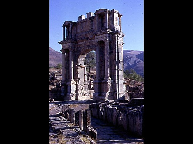 RUINES ROMAINES DE DJEMILA