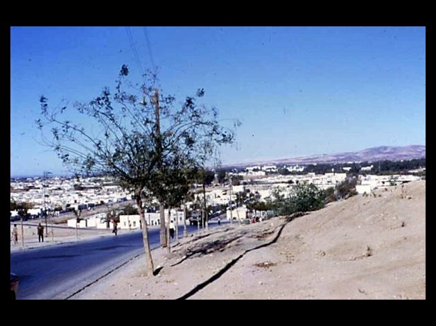 VERS TUNIS LA BLANCHE