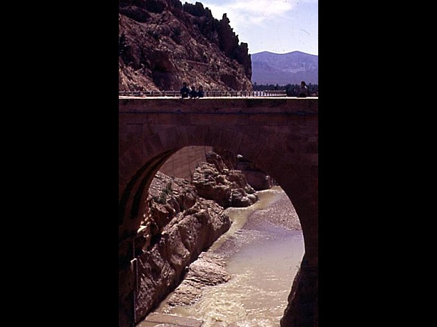 PONT ROMAIN DANS LES GORGES D'EL KANTARA