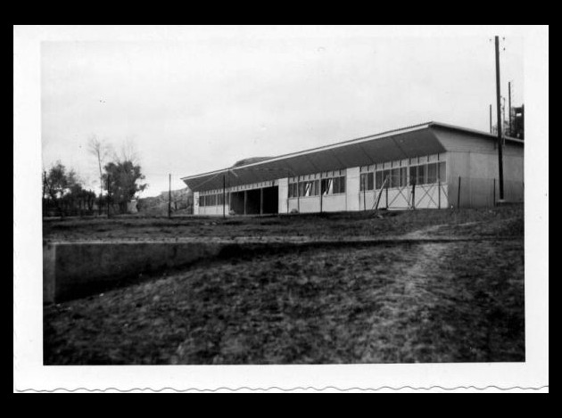 TROIS SALLES DE CLASSE ECOLE CITE OUVRIERE